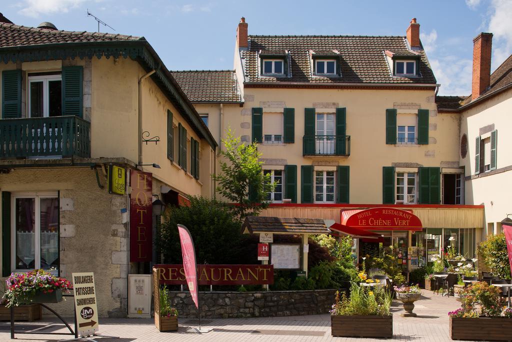Logis Hotel-Restaurant Le Chene Vert Сен-Пурсен-сюр-Сьюль Екстер'єр фото